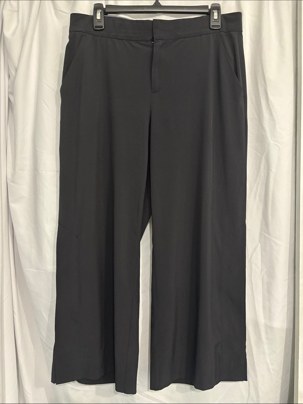 Athleta Black Wide Leg Stretch Pants Women’s Size 10 Travel Career Athleisure